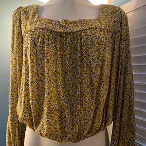 Super CUTE, lightweight Long sleeve Blouse
